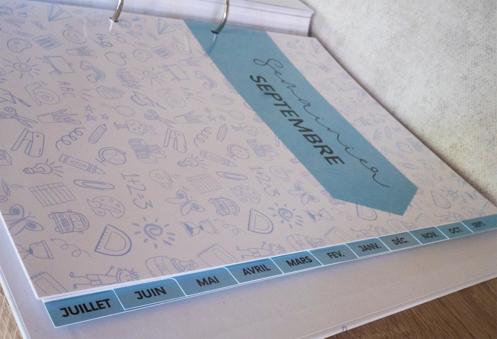 Intercalaires personnalisés pour organiser l'agenda